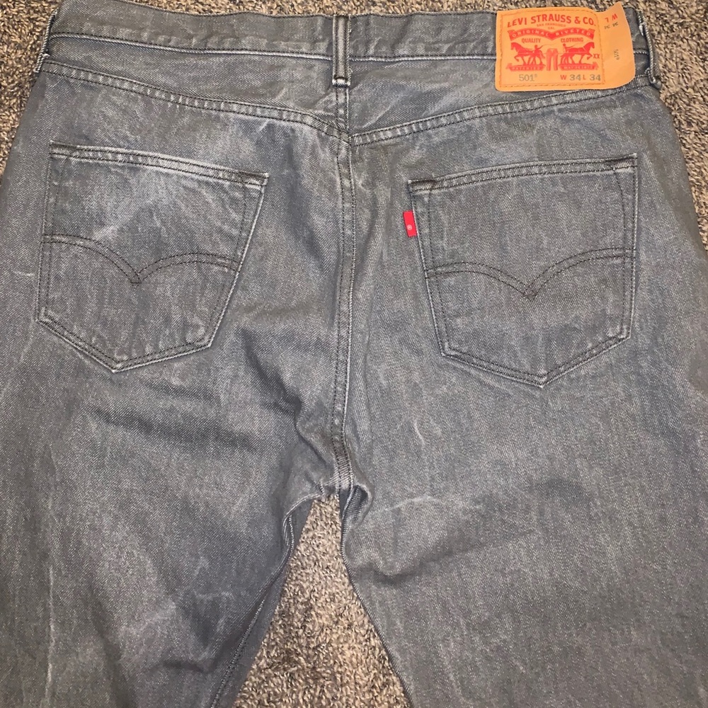 Men’s Levi & Strauss signature Jeans